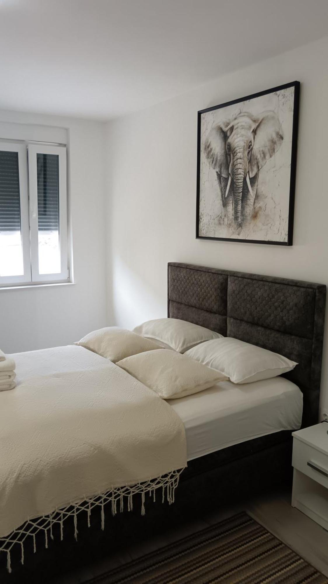Faveria Apartments Amphitheater With Free Parking Pula Phòng bức ảnh